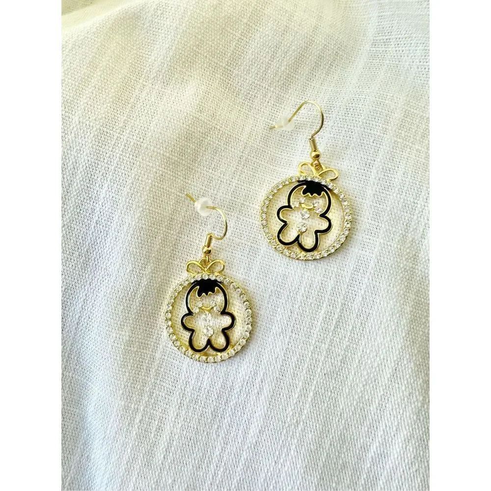 Gingerbread holiday decor dangle earrings